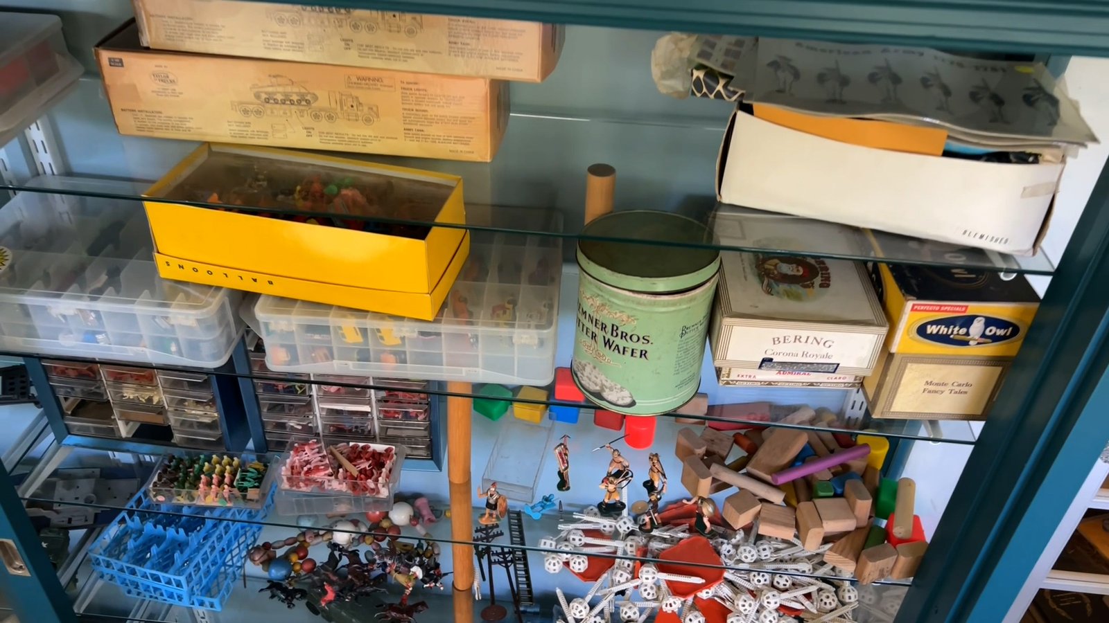 debbie-lund-estate-sales-12